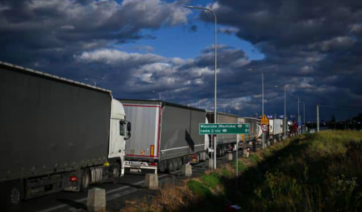 На польському кордоні збили трьох українських водіїв