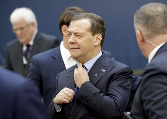 Медведєв скандалить у Telegram одразу після отримання алкоголю з Італії - ЗМІ