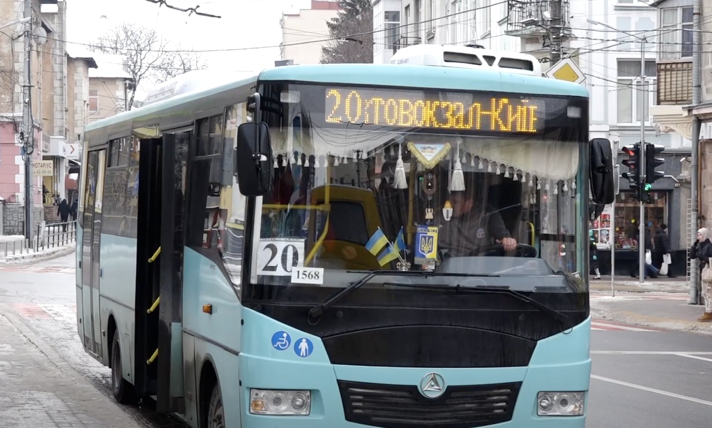 Новий графік руху транспорту в Тернополі: які нові напрямки додають